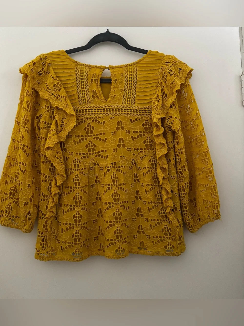 Anthropologie Maeve Clementine Ruffled Eyelet Women’s 2 Blouse Yellow Flowy Boho